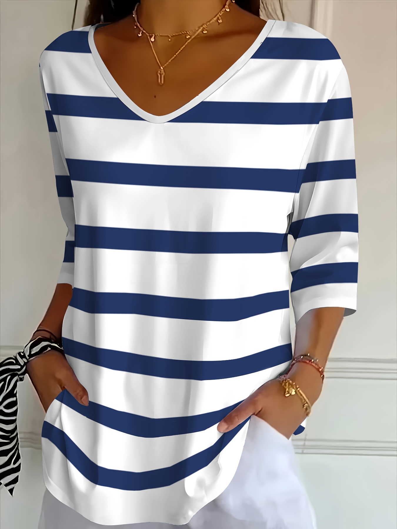 Women’s Blue Striped V Neck 3/4 Sleeve Tops – Casual Loose Fit Tunic Blouse for Everyday Wear