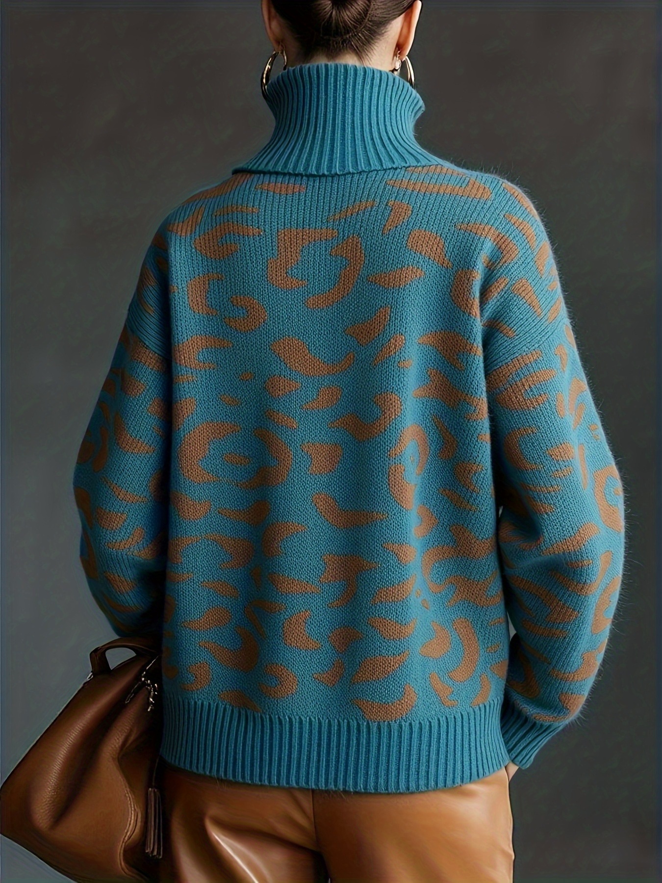 Women’s Leopard Pattern Turtleneck Sweater – Cozy Long Sleeve Knit Pullover Casual Winter Top