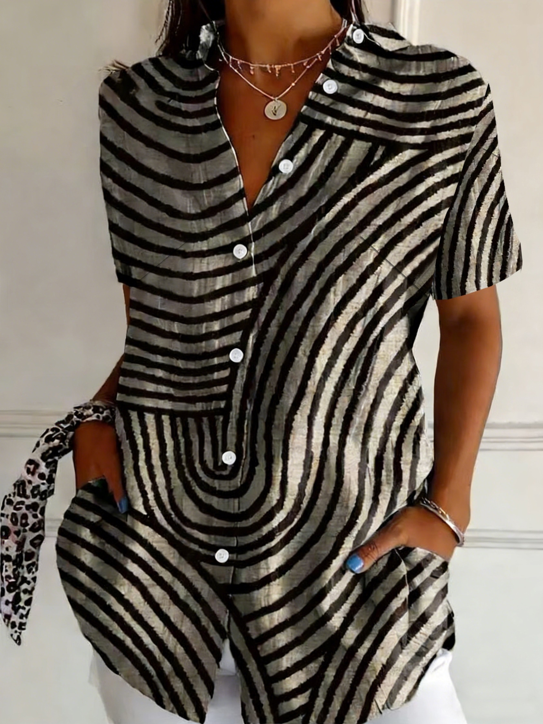 omen’s Abstract Wavy Stripe Short Sleeve Button Down Shirts, Loose Lapel Collar Polyester Casual Blouse, Irregular Line Print Summer Vacation Tops