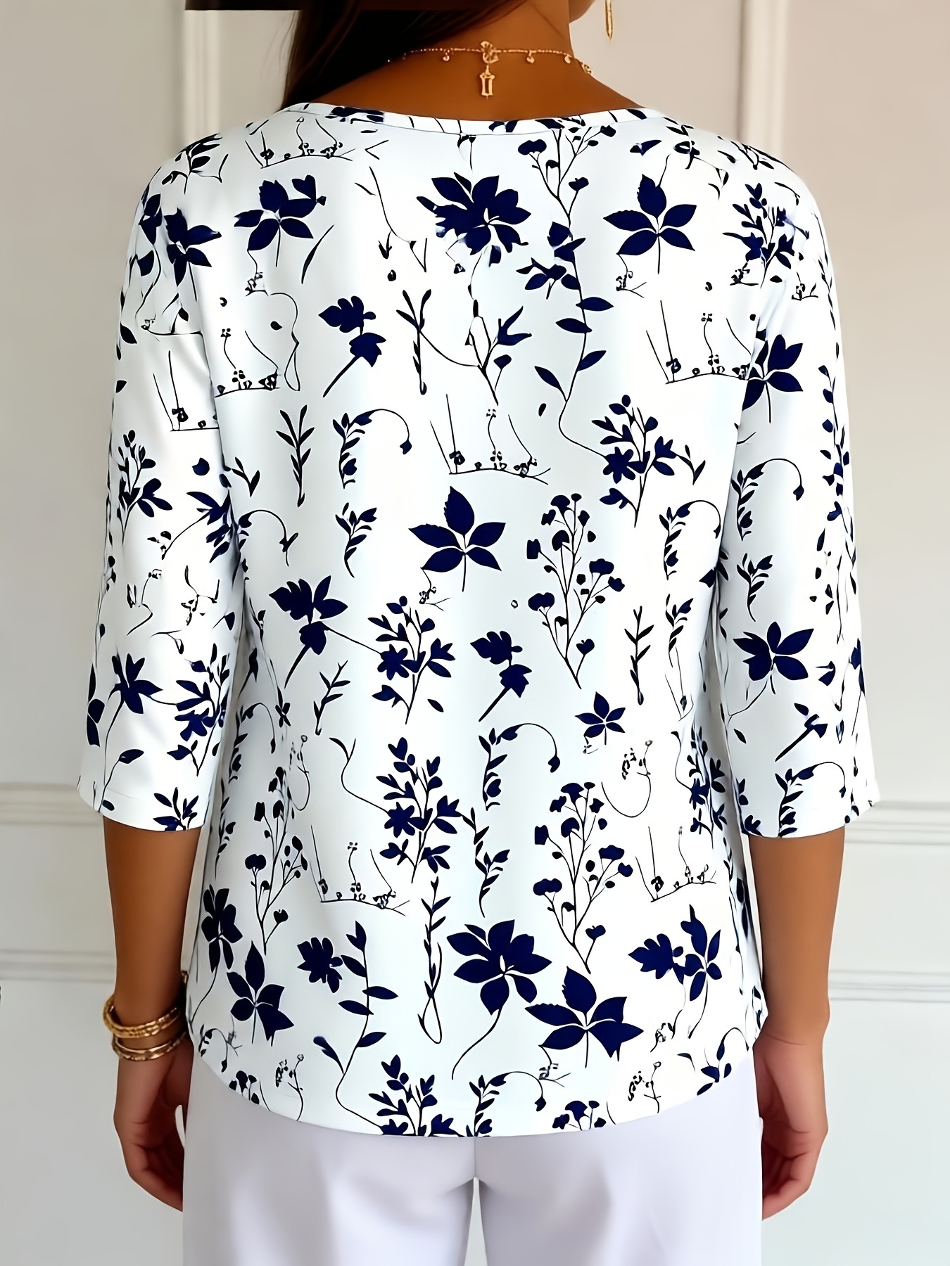 Women’s Blue Floral Print V Neck 3/4 Sleeve Tunic Tops – Casual Loose Fit Blouse Shirts for Everyday Wear