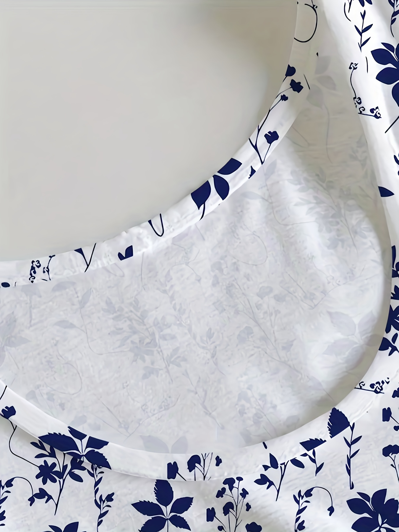 Women's Sleeveless Summer Dress – Elegant Floral Print A-Line Dress with Soft Polyester Fabric, Casual Loose Fit Vacation Dress