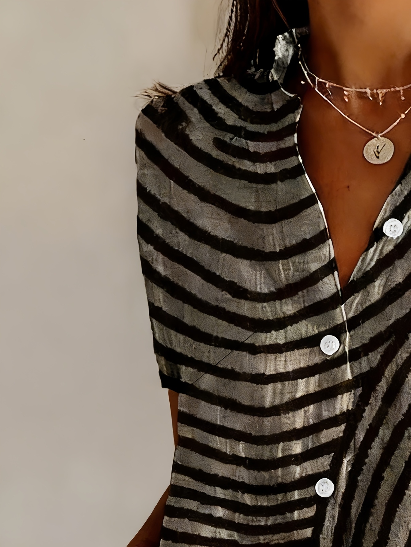 omen’s Abstract Wavy Stripe Short Sleeve Button Down Shirts, Loose Lapel Collar Polyester Casual Blouse, Irregular Line Print Summer Vacation Tops