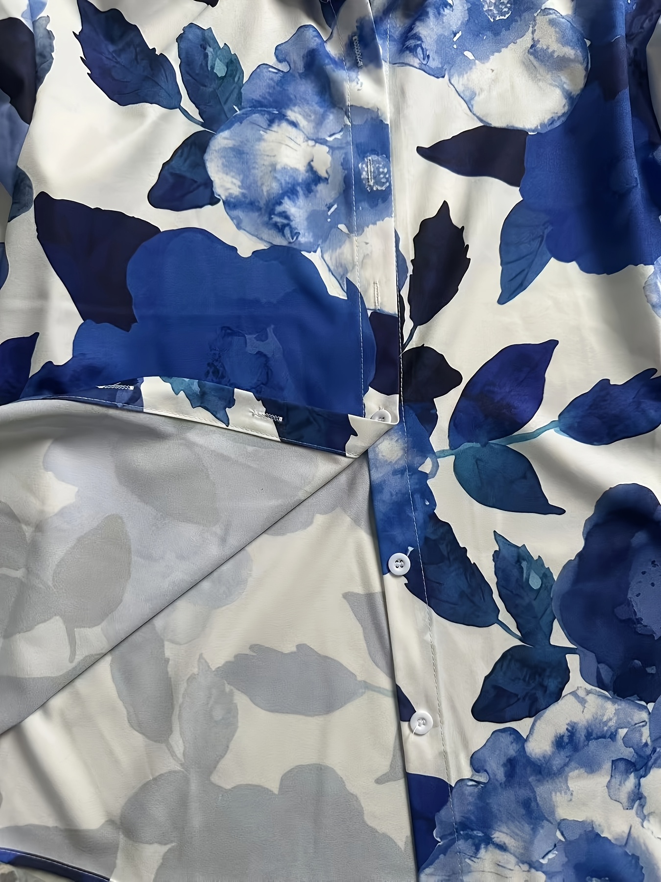 Women’s Blue Floral Print Button Down Shirt Watercolor Flower Blouse Long Sleeve Casual Loose Fit Top Lightweight Elegant Vacation Shirt