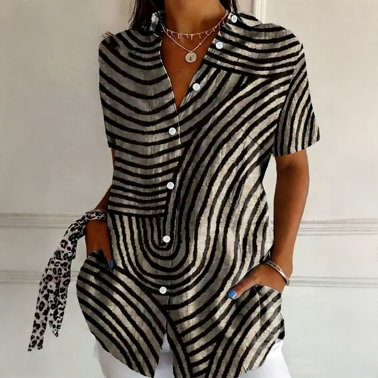 omen’s Abstract Wavy Stripe Short Sleeve Button Down Shirts, Loose Lapel Collar Polyester Casual Blouse, Irregular Line Print Summer Vacation Tops