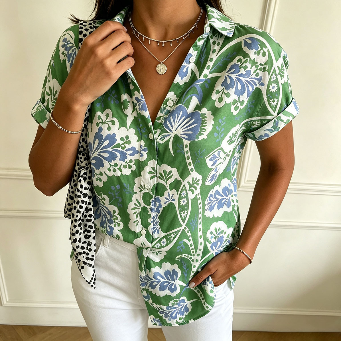 Women’s Floral Print Button Down Shirt – Short Sleeve Casual Blouse, Lightweight Summer Top with Botanical Pattern
