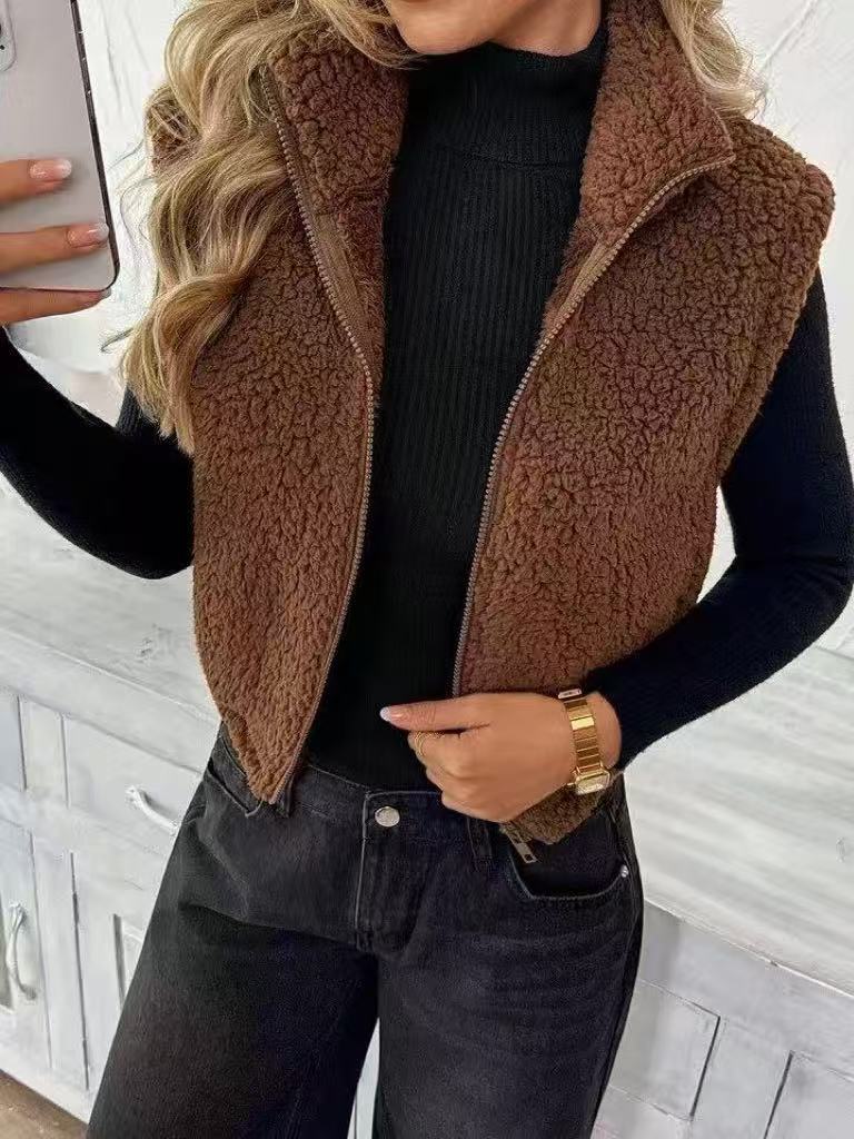 Women's Fleece Vest, Soft Polyester Sleeveless Jacket with Stand Collar and Zip Up Front, Casual Warm Fuzzy Vest Outerwear for Fall Winter