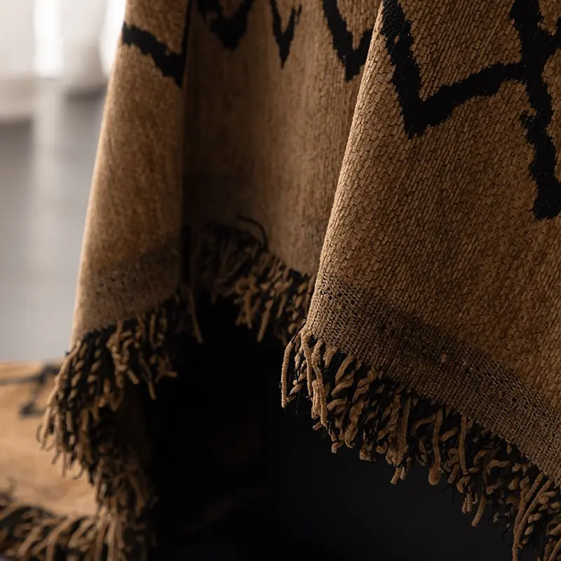 Moroccan Style Chenille Sofa Blanket, Chic Moroccan Pattern, Easy to Clean, Durable & Anti-Scratch, Suitable for Home & Pet Owners, All-Season Use, Washable Sofa Slipcover, Decorative Sofa Protector