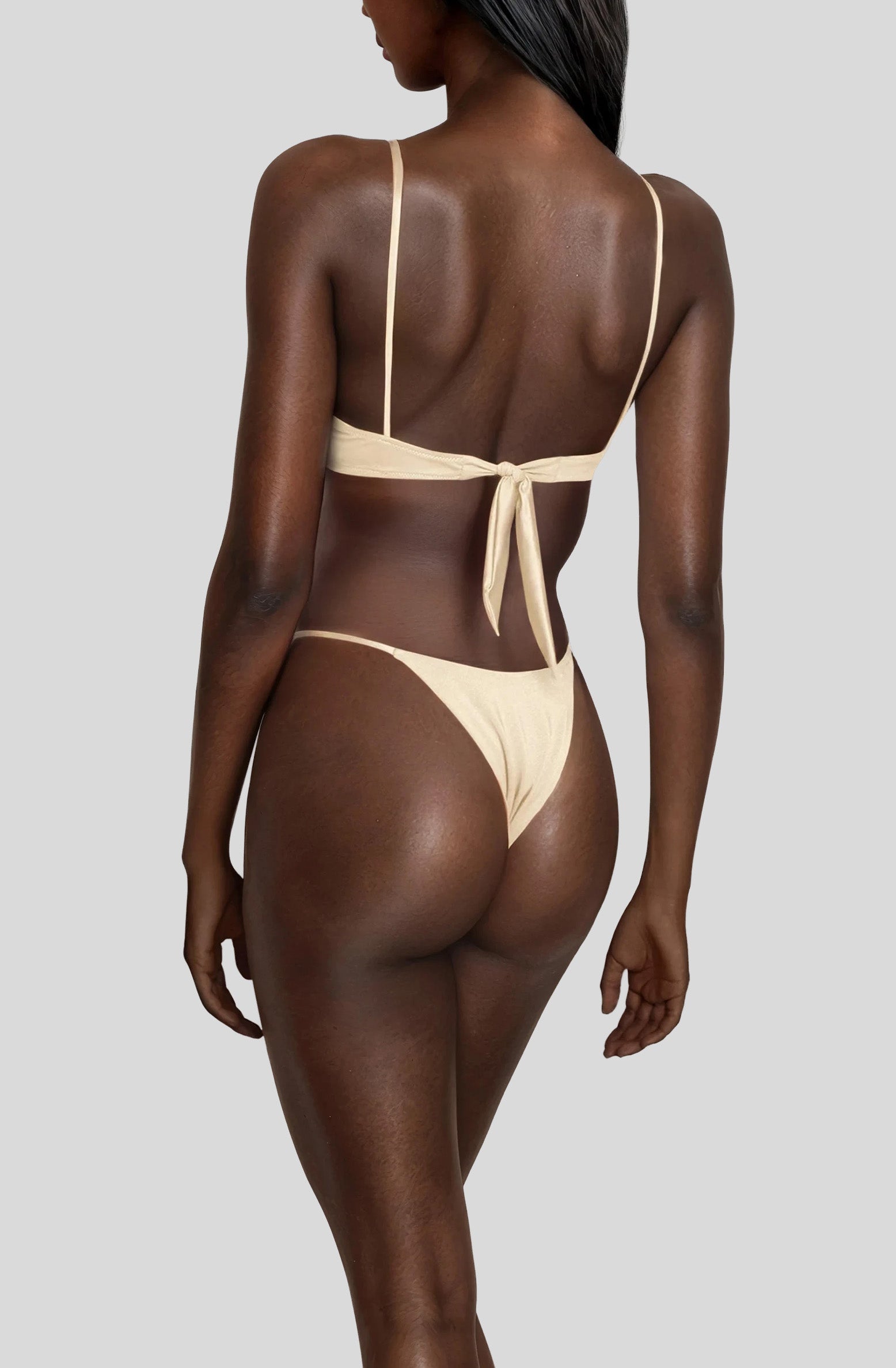 LIZZY BOTTOM