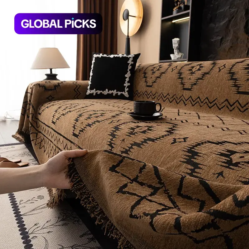 Moroccan Style Chenille Sofa Blanket, Chic Moroccan Pattern, Easy to Clean, Durable & Anti-Scratch, Suitable for Home & Pet Owners, All-Season Use, Washable Sofa Slipcover, Decorative Sofa Protector