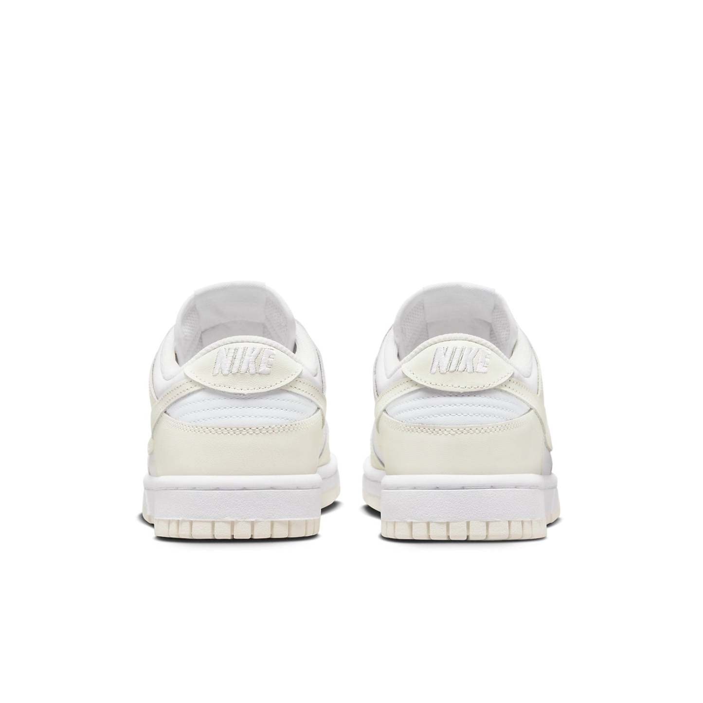 (WMNS) Nkhjgike Dunk Low 'Coconut Milk' DD1503-121