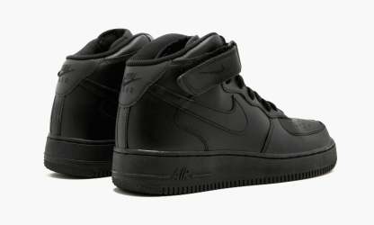 Mid 7 ��Triple Black