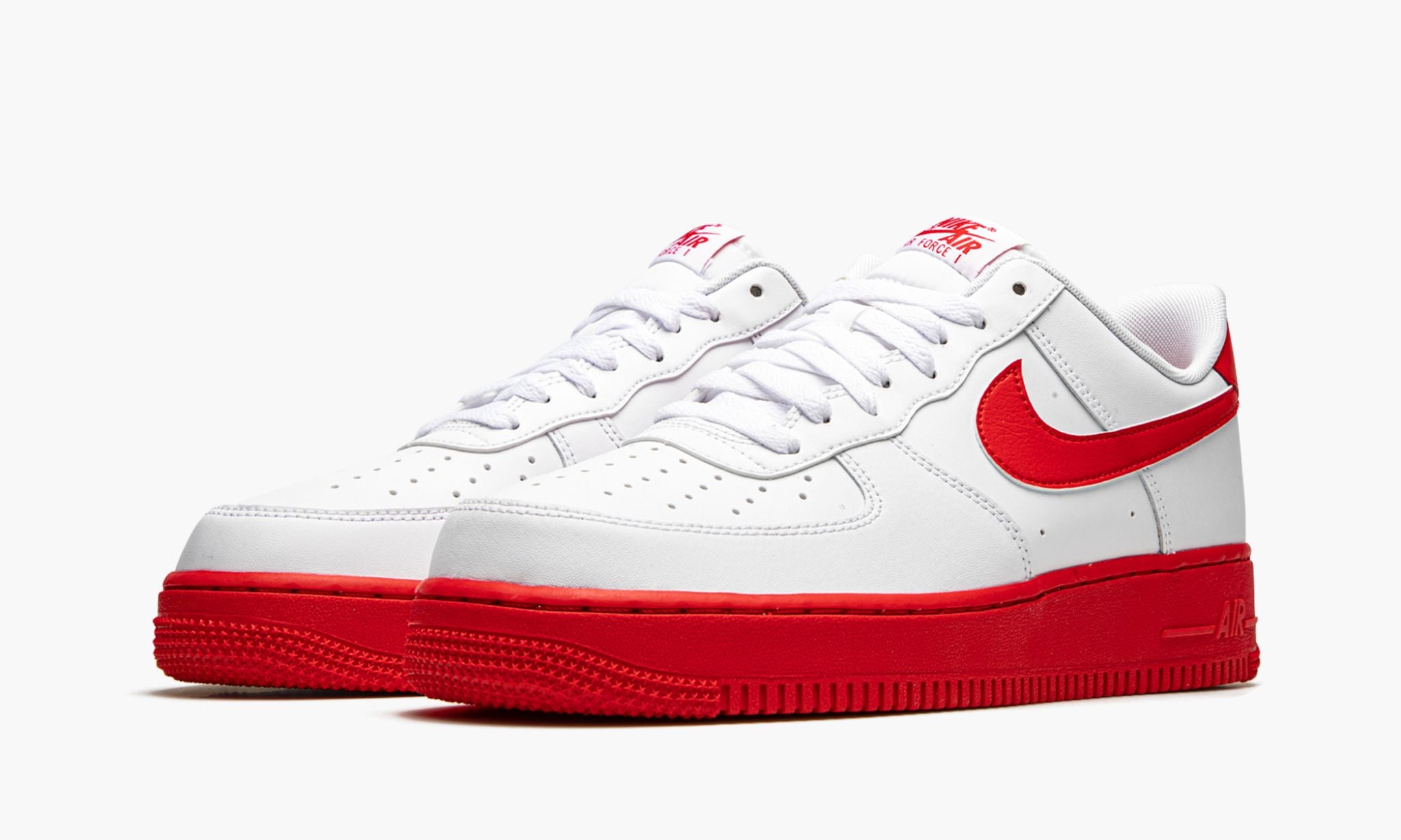 1 Low 7 ��White / University Red