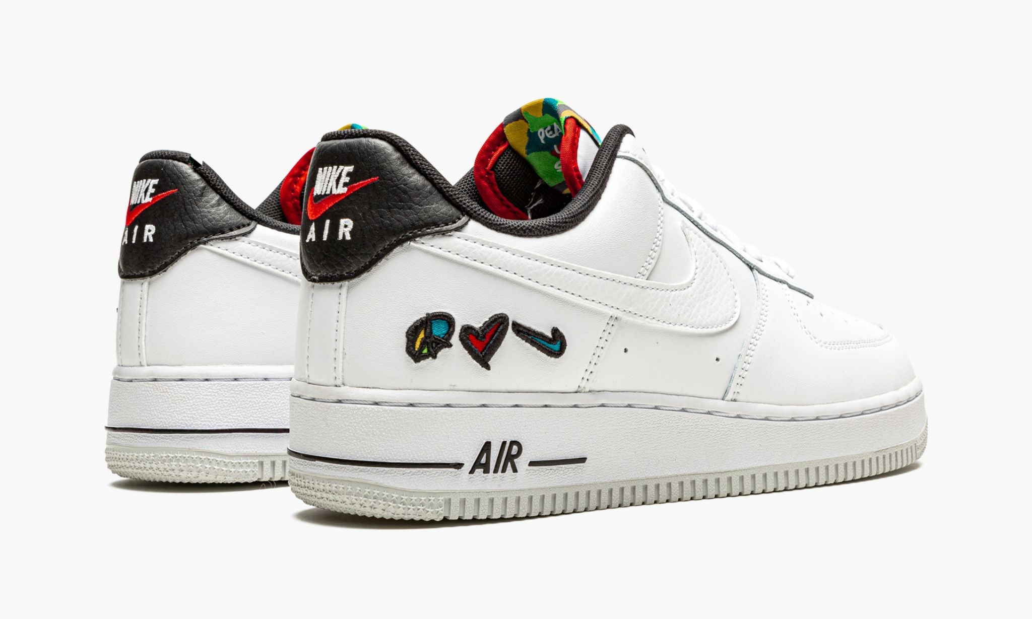 1 Low LV8 ��Peace, Love, Swoosh