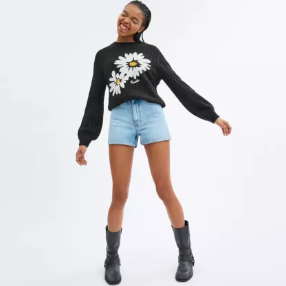  Floral Crewneck Sweater