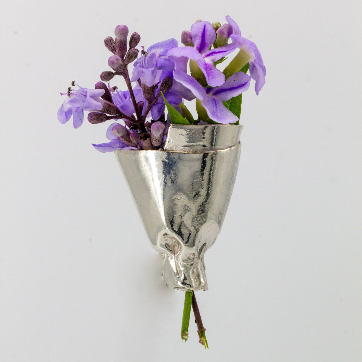 🌷A Kind Brooch - Every bloom tells a different story.