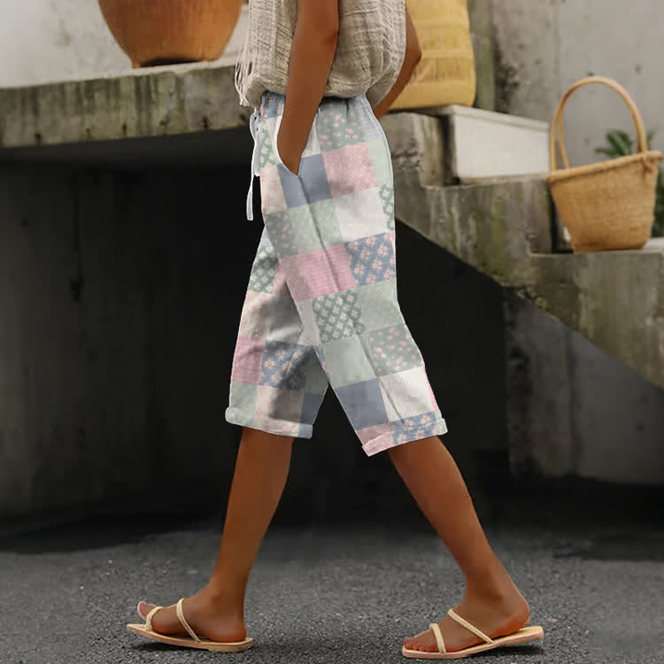 Pastoral Patchwork Pattern Print Casual Pocket Mid Short Pants  - Light Green - US 24 (4XL) - image 1