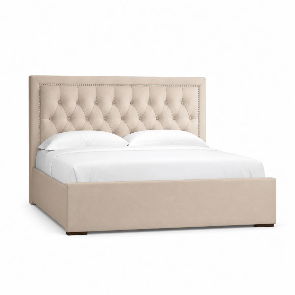 Letto matrimoniale in tessuto beige con testiera capitonné