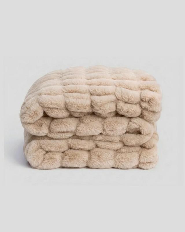 Manta Bubble Hug Blanket Textura Tridimensional y Fibras Ultrasuaves para Un Confort Único y Diseño Moderno
