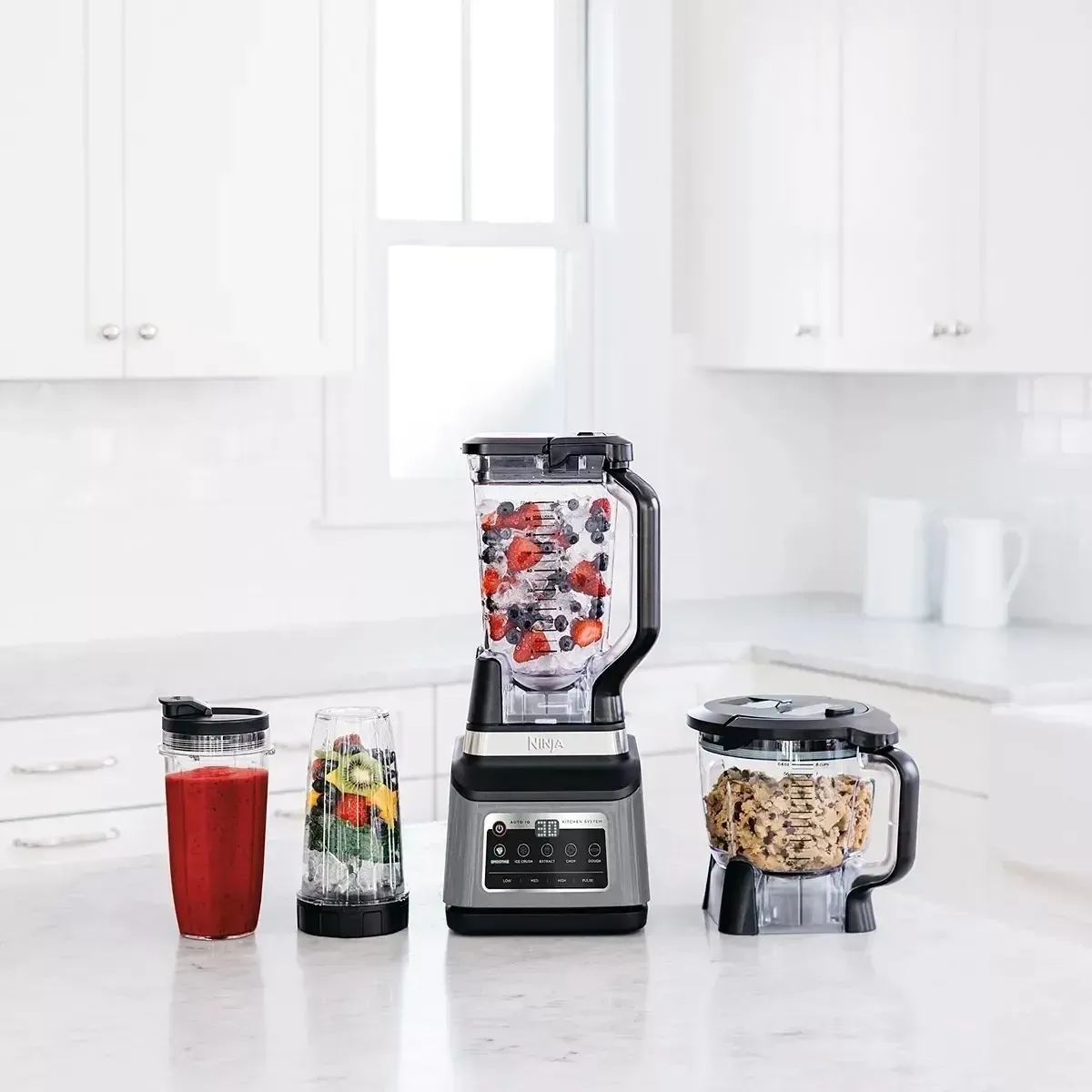 Ninja Licuadora Sistema de Cocina 1400W | Jarra 72 oz + Procesador 8 Tazas + 2 Vasos 24 oz | 5 Programas Auto-iQ | Masa, Picar, Smoothies y Frozen | Apto Lavavajillas | BN801
