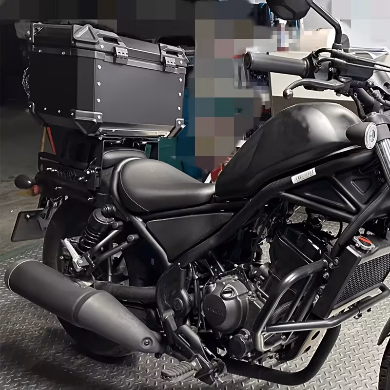 maletero de motocicleta de gran capacidad de 65l en  , maleta trasera para motocicleta, baúl de viaje con cerradura de seguridad para almacenamiento de   y equipaje, material de aleación de aluminio, almacenamiento para  ,   de almacenamiento de viaje, compacto y portátil, fuerte Detalles del producto 0