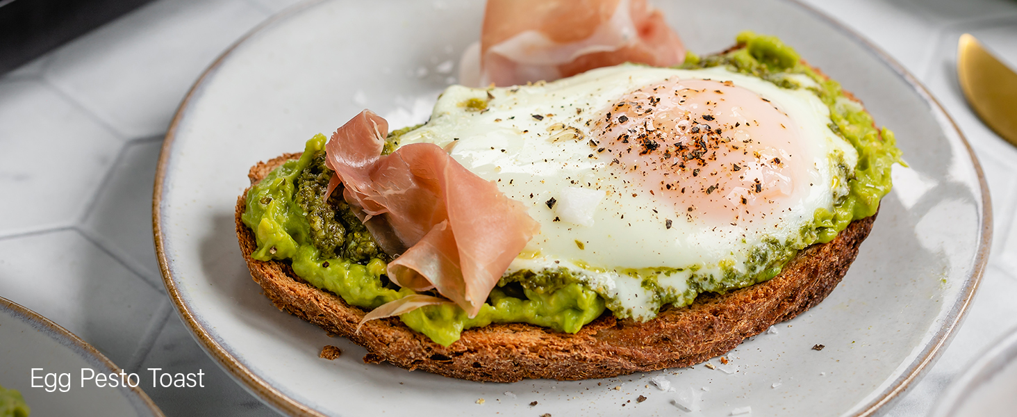 Egg Pesto Toast