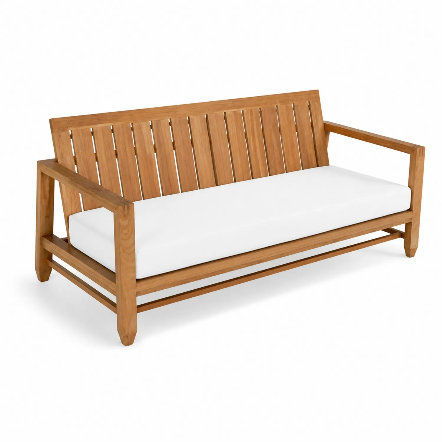 Sofá de madera de teca con cojín blanco