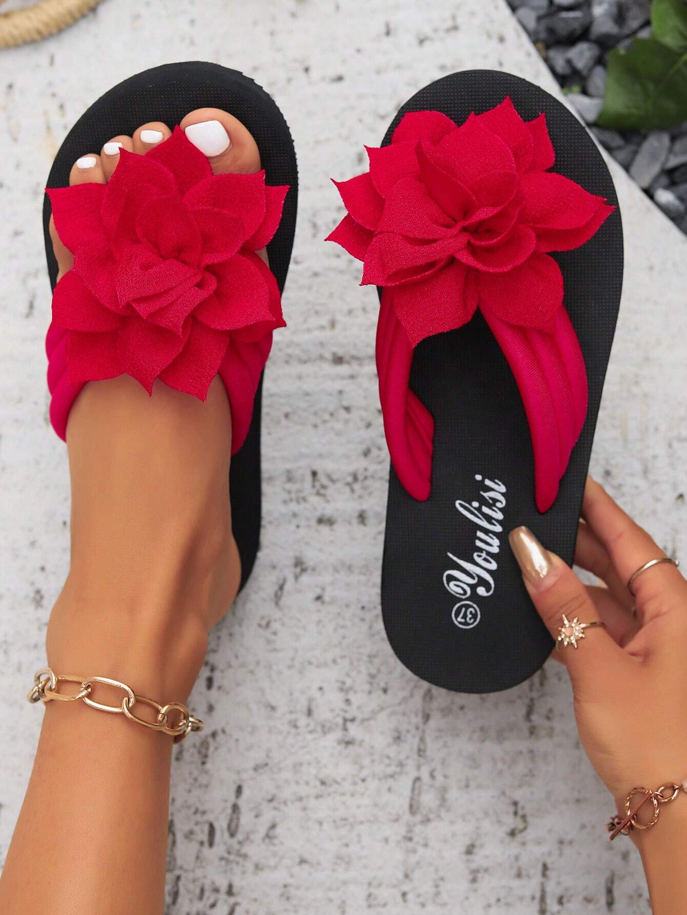 Women's Flip Flops, European And American Style, Fashionable, Comfortable, Lightweight, Beach Sandals, Casual Floral Slippers For Home