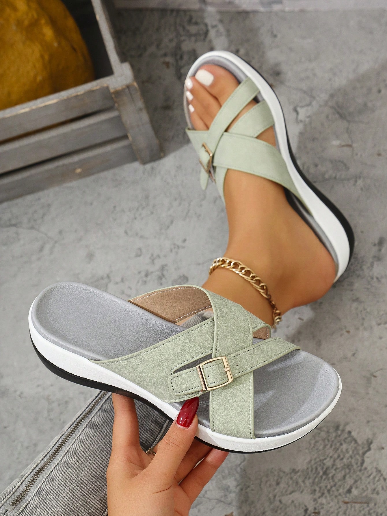 Women's Wedge Heel Thick Sole Criss-Cross Sandals, Comfortable Shock-Absorbing Insole, New Casual Summer Outdoor Platform Slip-On Fashion Beach Slippers With Adjustable Buttons