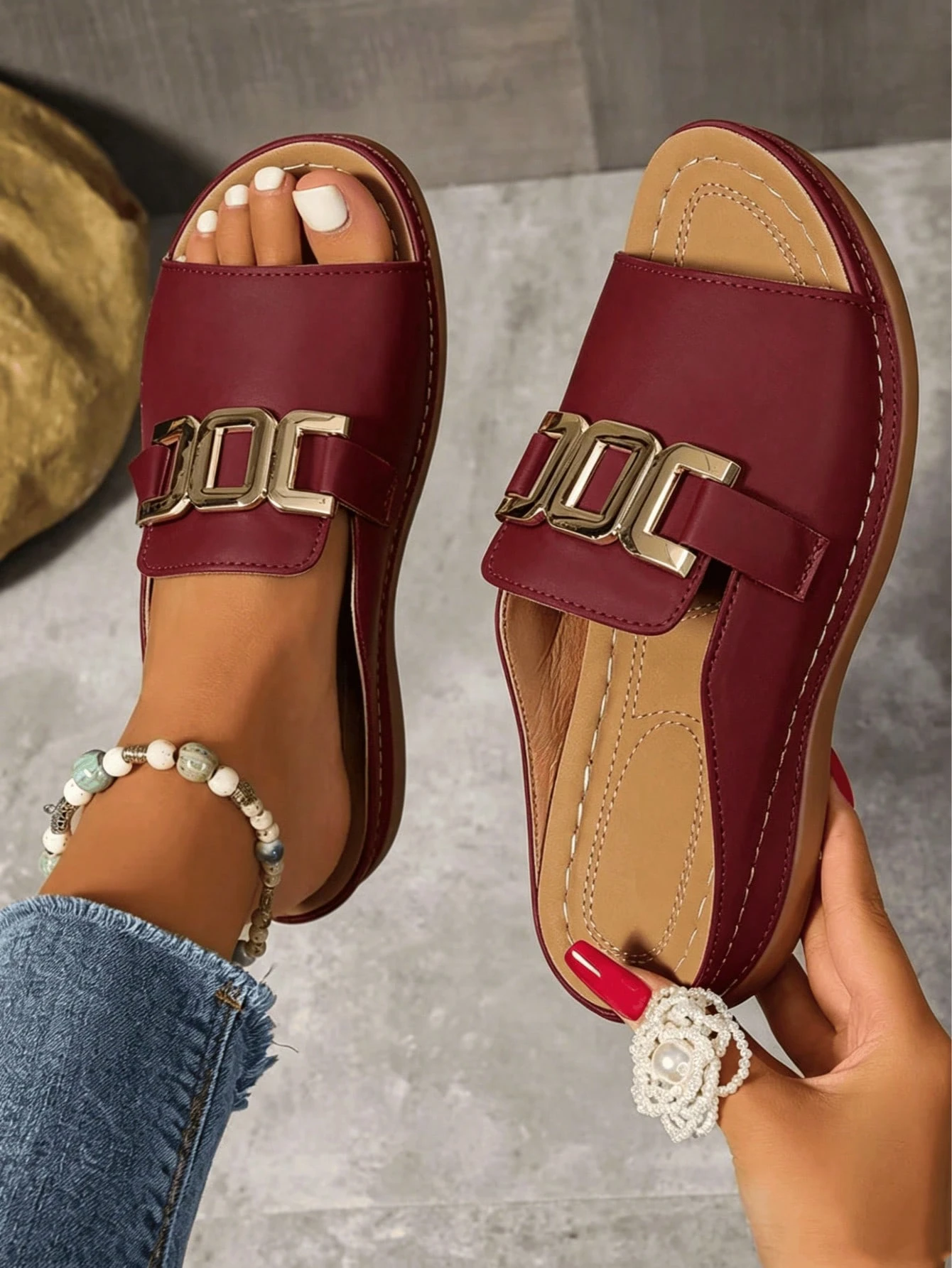 Women's Solid Color Wedge Sandals With Metal Chain Design,Open-Toe Platform Sandals,Outdoor Flat Sandals For Summer,Versatile Beach Shoes,Sandal Women