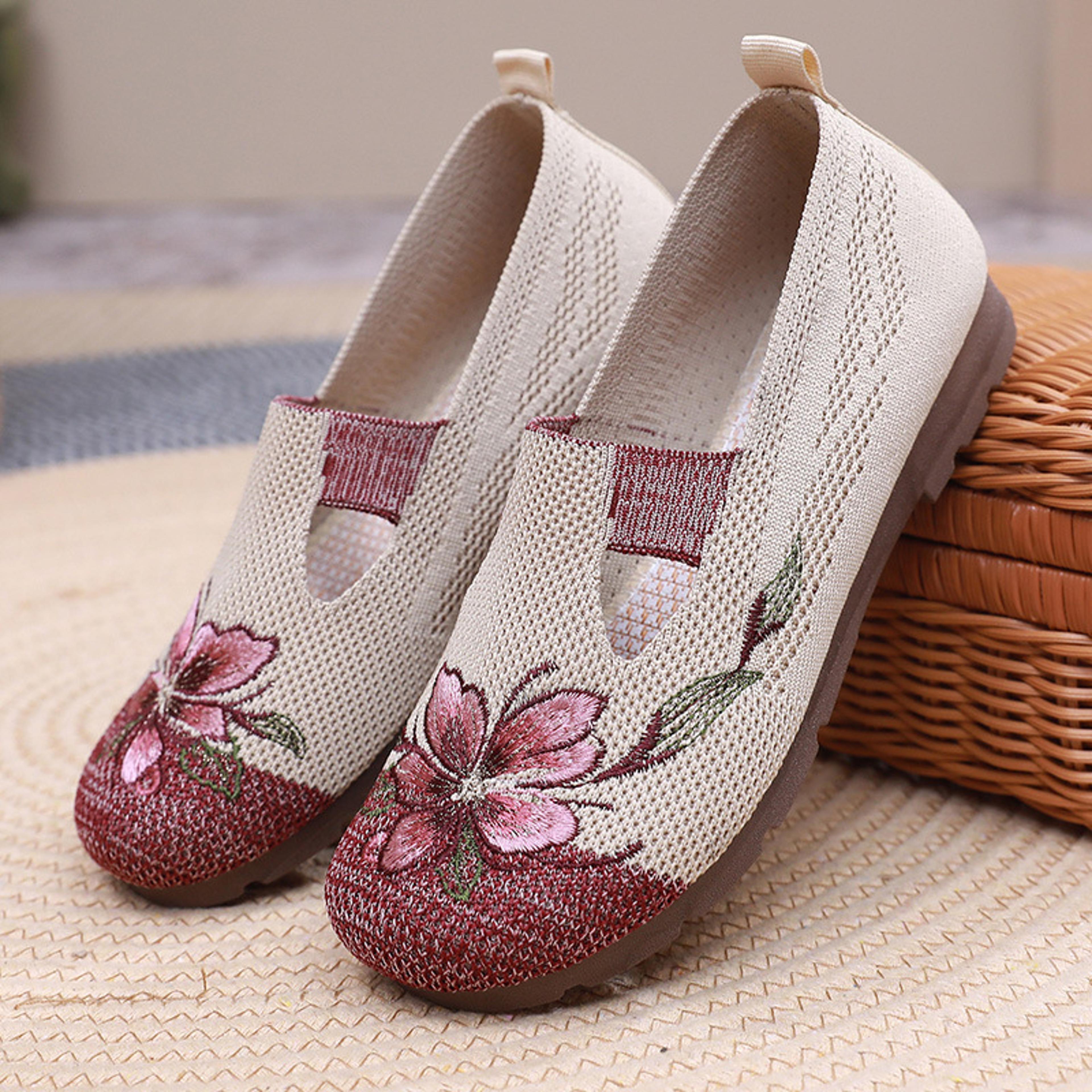 New Womens Summer Casual Shoes, Lightweight Breathable Embroidered Flat Shoes with Soft, Non-Slip Sole
