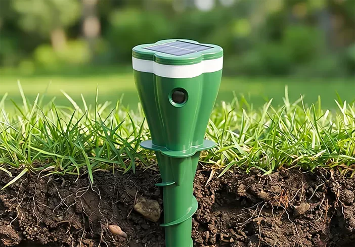⏰🔥LIMITED TIME 50% OFF!🔥50K+ SOLD!Solar Powered Waterproof Screw Mole Repellent