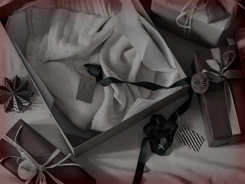 Gift giving lacks novelty
