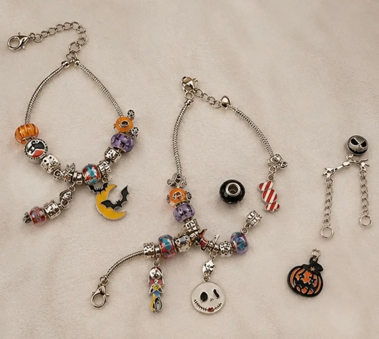 🎃✨ LAST DAY 49% OFF! — Halloween Charm Advent Calendar Bracelet Blind Box 🎁🖤 Open a Spooky Surprise Every Day! 👻💎