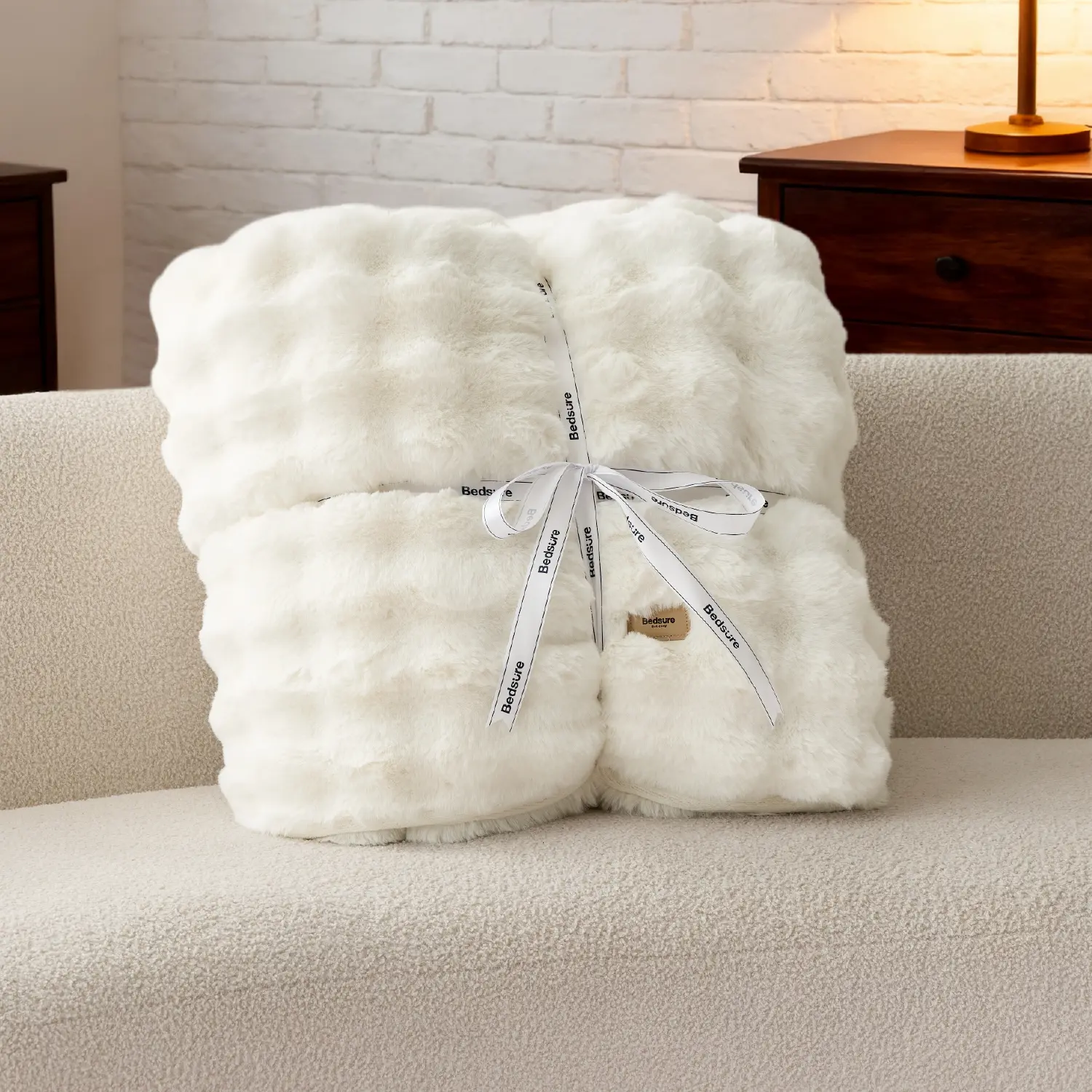Bedsure Weighted Faux Rabbit Fur Blanket | Ultra-Soft Sherpa Throw for Cozy Comfort