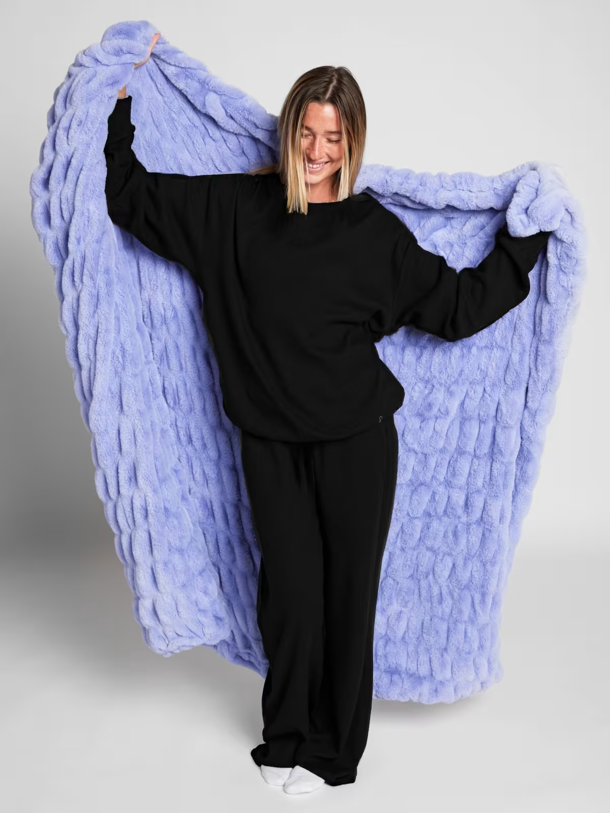NLFZEK Ultra-Soft Plush Blanket – Cloud-Like Cozy Throw, Stretchy Velvet Blanket for Bed & Sofa