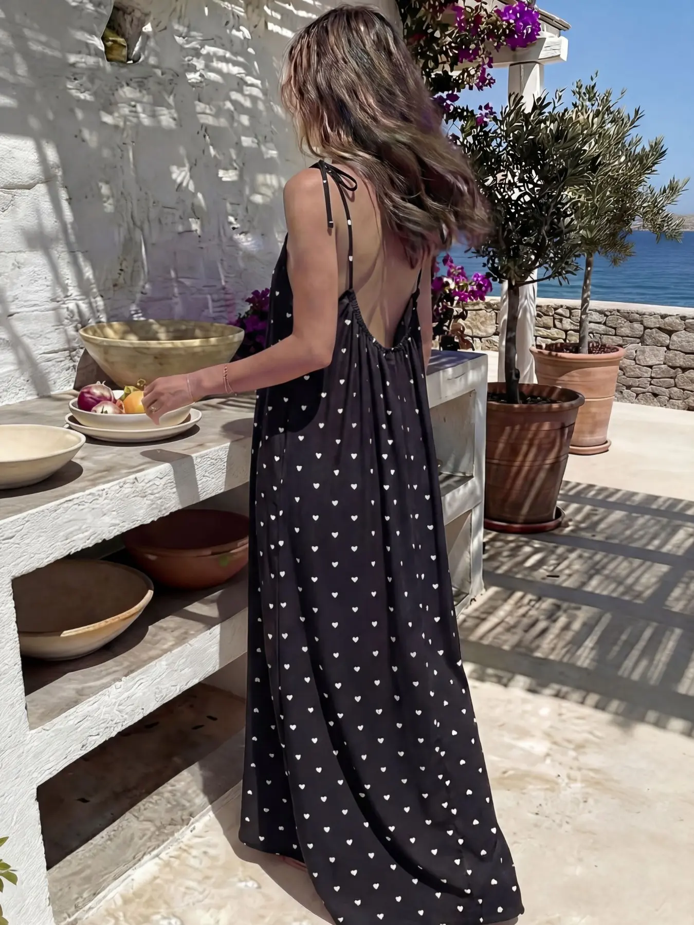 Women’s Solid Color Backless Cami Dress — Effortless Elegance, All-Day Comfort