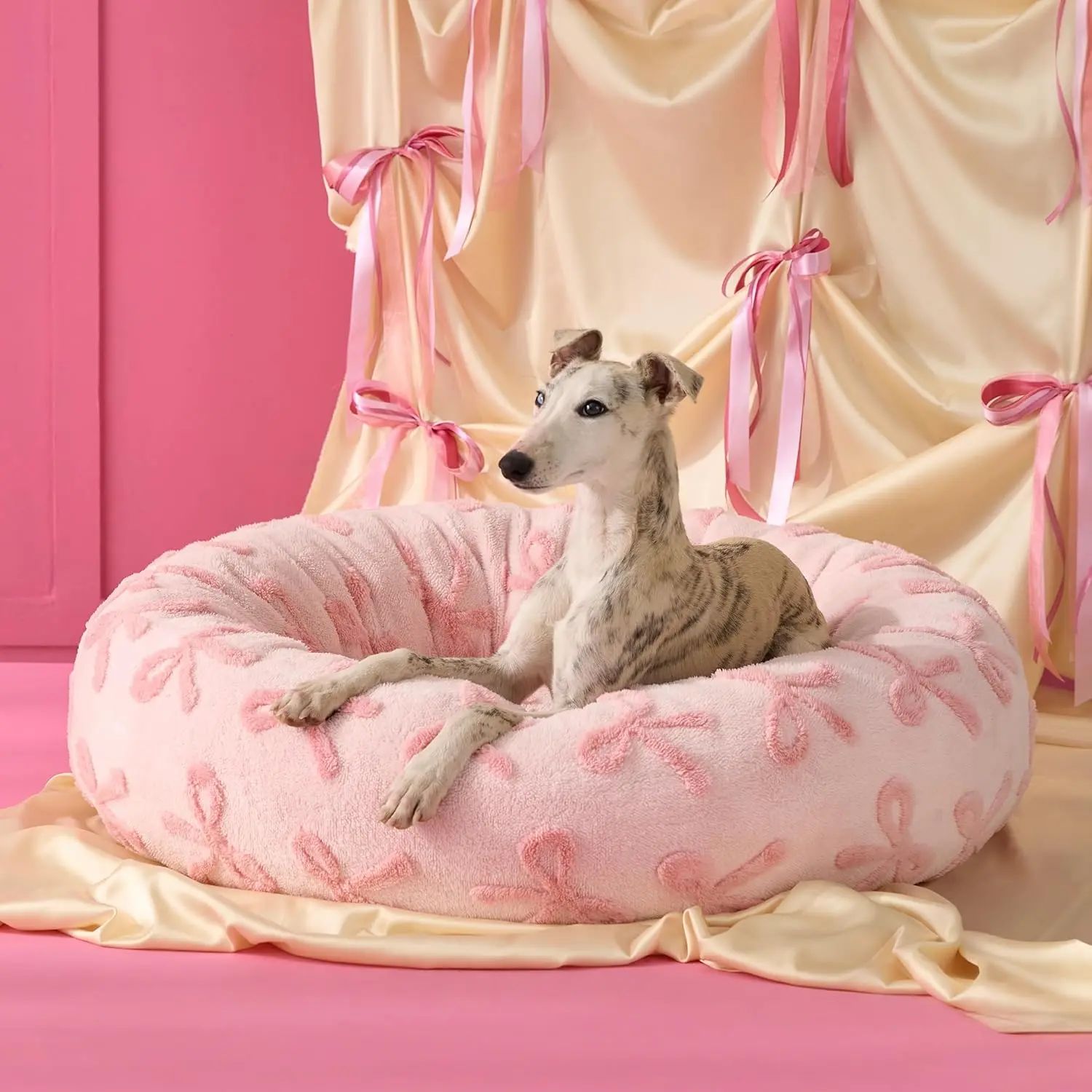 Lesure Soft Donut Bed – Fluffy Calming Pet Bed for Dogs & Cats, Washable Round Plush Bed with Anti-Slip Bottom