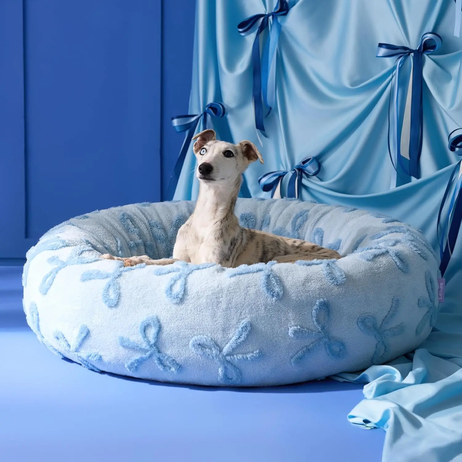 Lesure Soft Donut Bed – Fluffy Calming Pet Bed for Dogs & Cats, Washable Round Plush Bed with Anti-Slip Bottom