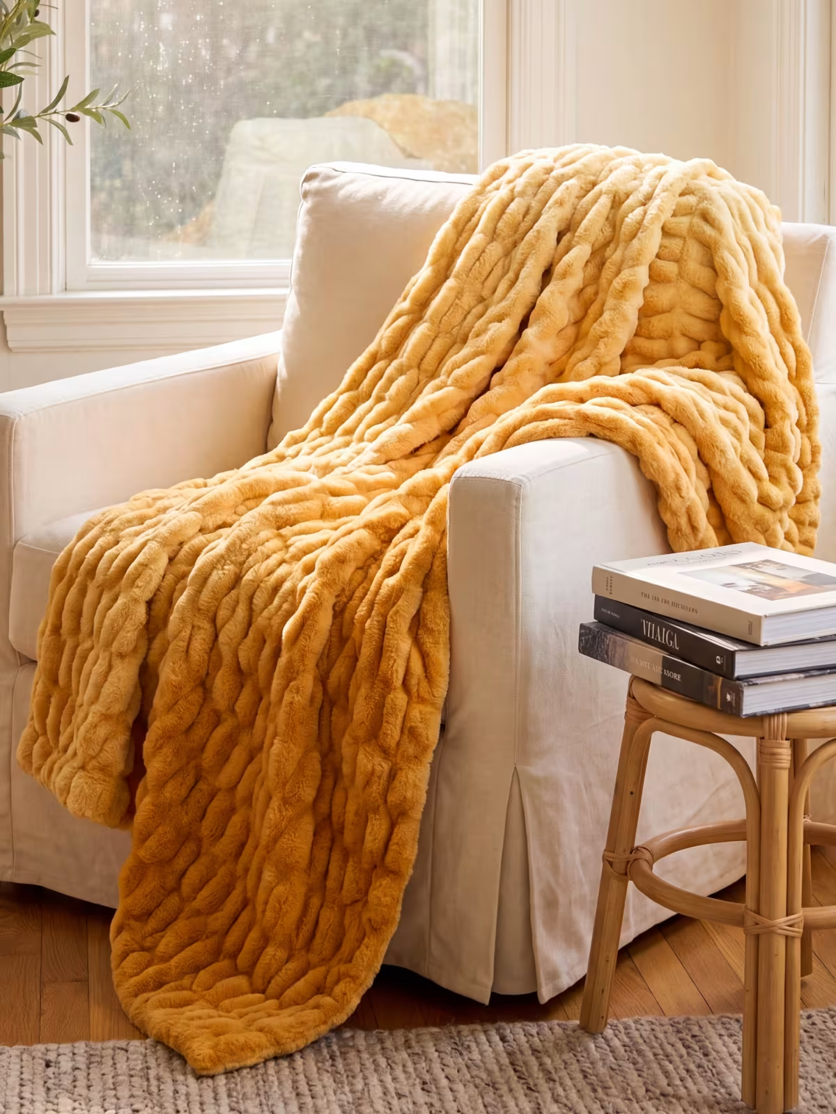 NLFZEK Ultra-Soft Plush Blanket – Cloud-Like Cozy Throw, Stretchy Velvet Blanket for Bed & Sofa