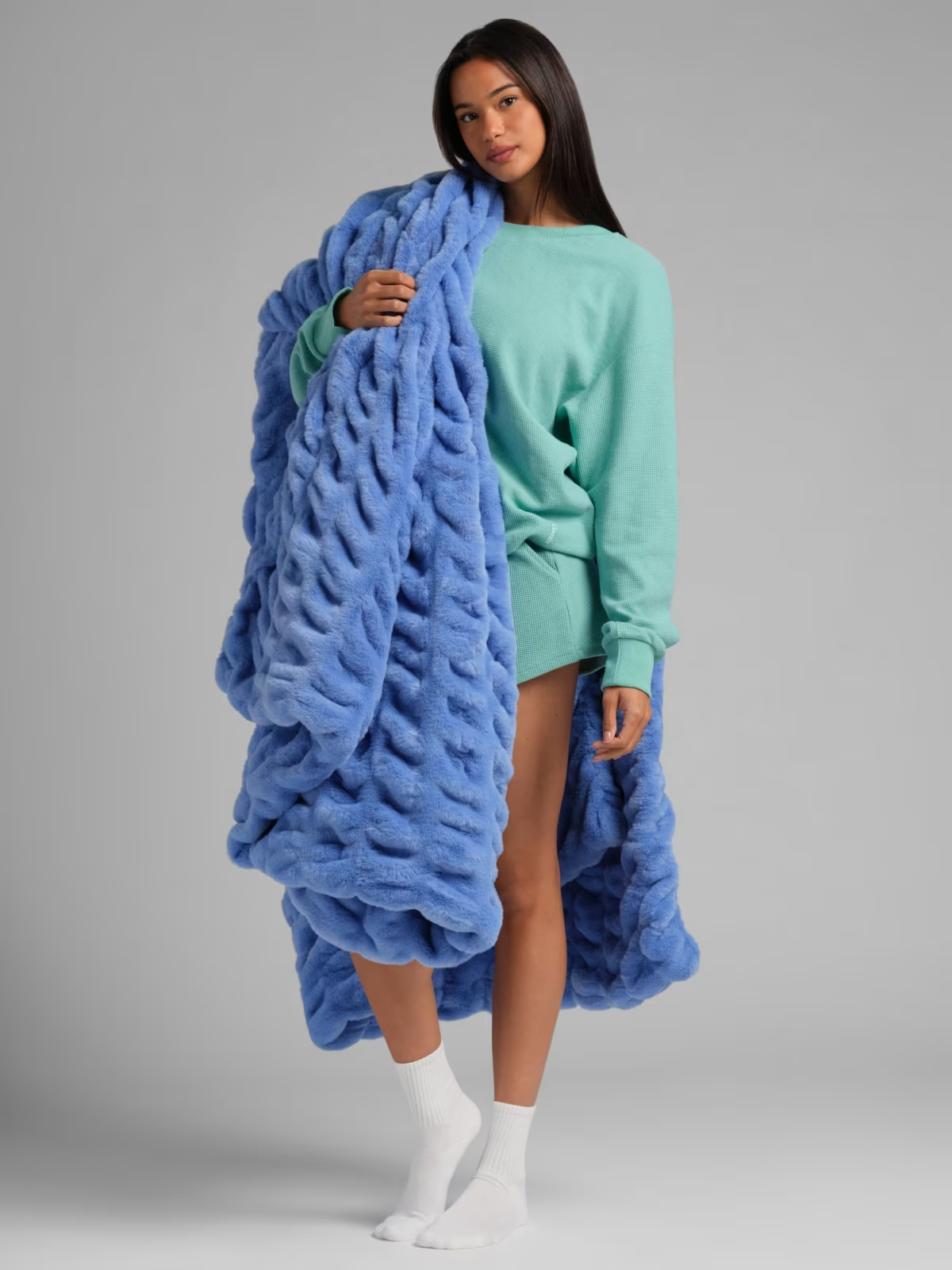 NLFZEK Ultra-Soft Plush Blanket – Cloud-Like Cozy Throw, Stretchy Velvet Blanket for Bed & Sofa