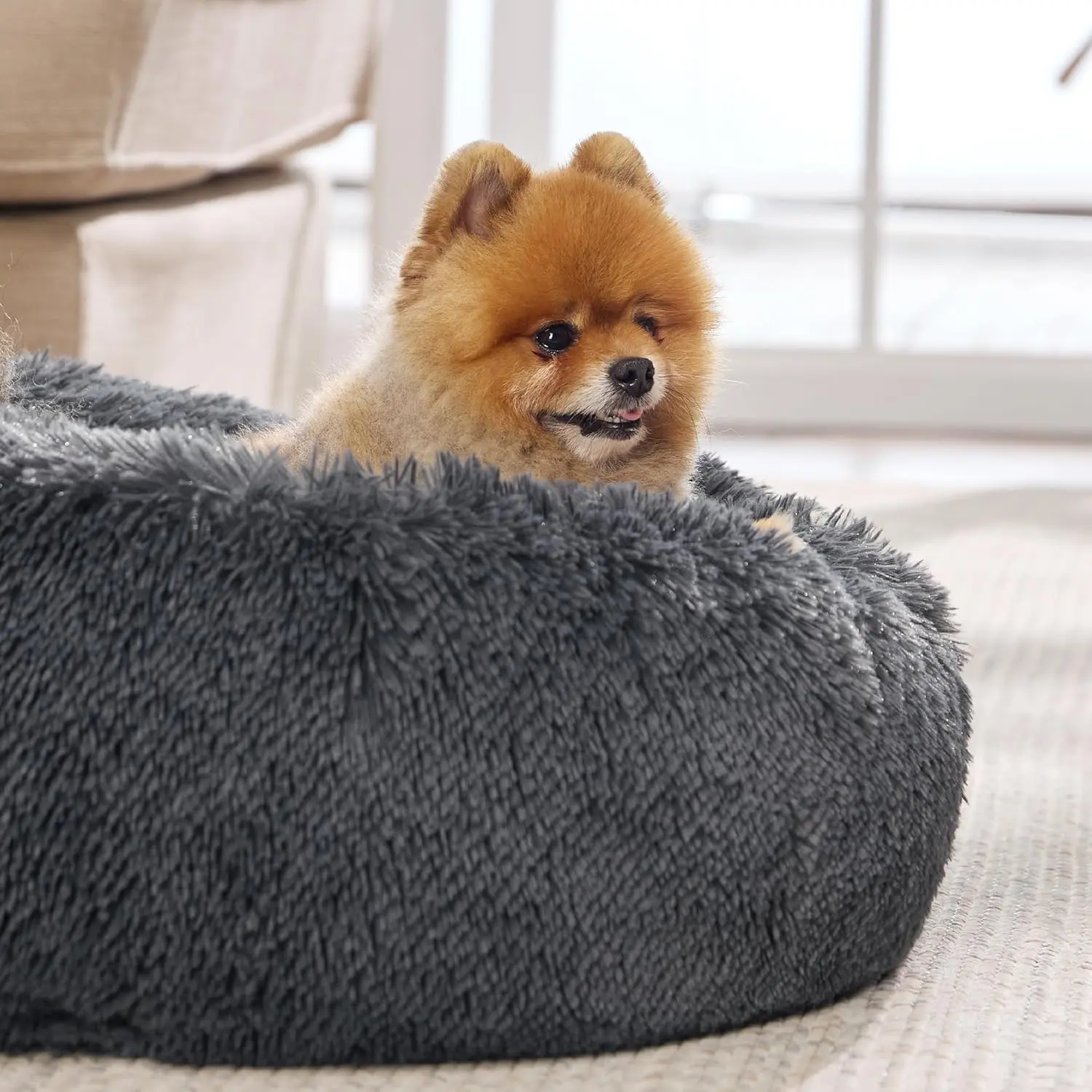 Lesure Soft Donut Bed – Fluffy Calming Pet Bed for Dogs & Cats, Washable Round Plush Bed with Anti-Slip Bottom