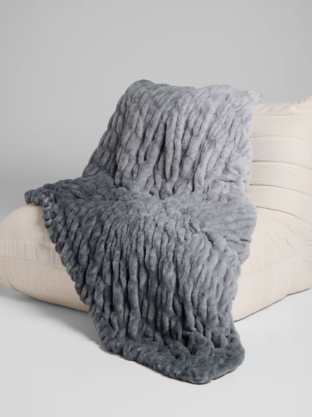 NLFZEK Ultra-Soft Plush Blanket – Cloud-Like Cozy Throw, Stretchy Velvet Blanket for Bed & Sofa
