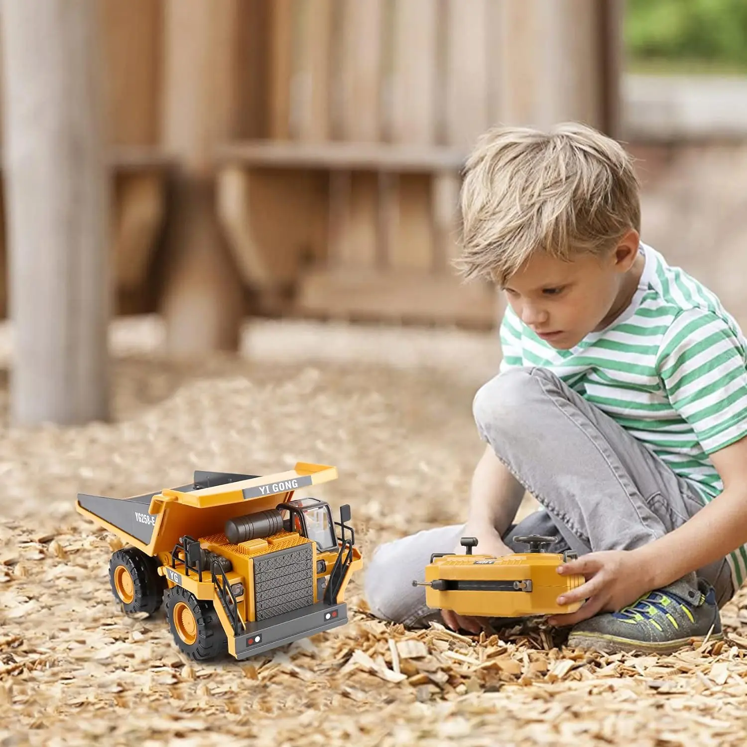 1:20 Scale Remote Control Excavator, Brain-Boosting Educational RC Toy Car, Ideal Gift for Children’s Day & Summer Holiday, Non-All-Metal Construction Vehicle