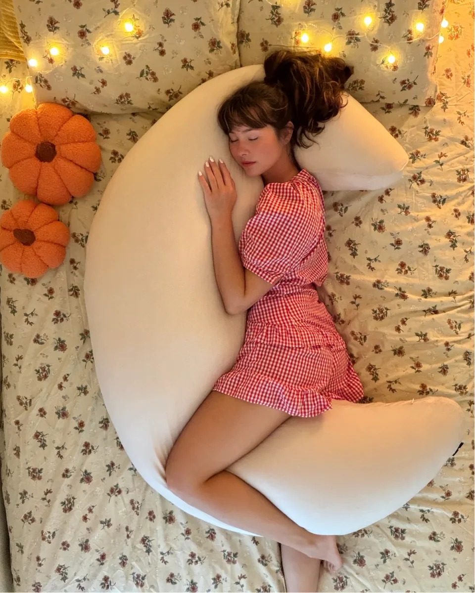 NLFZEK Oversized Body Pillow – 59" Full-Body Pillow for Side Sleepers, Plush Hug Pillow with Satin Cover