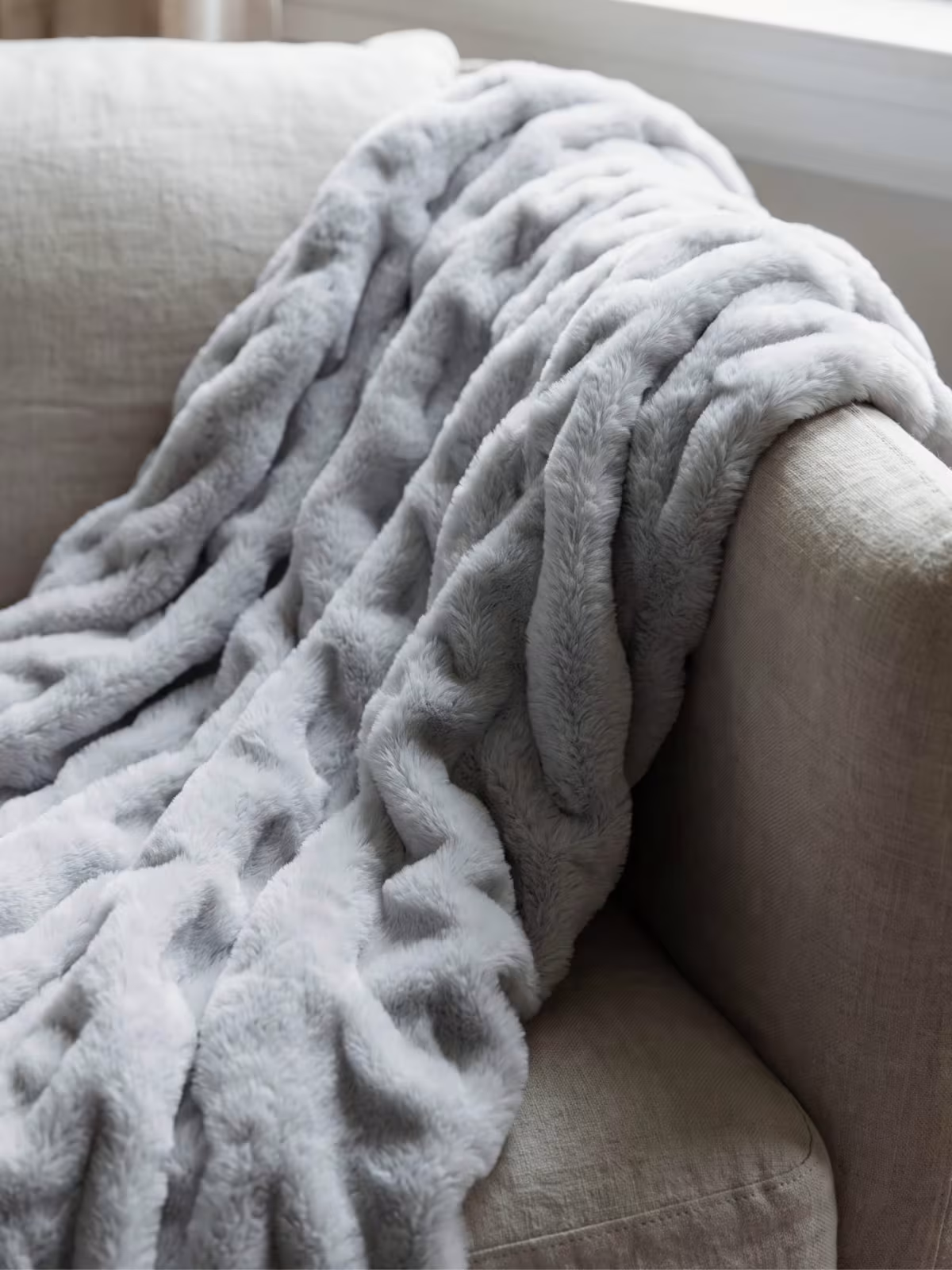 NLFZEK Ultra-Soft Plush Blanket – Cloud-Like Cozy Throw, Stretchy Velvet Blanket for Bed & Sofa
