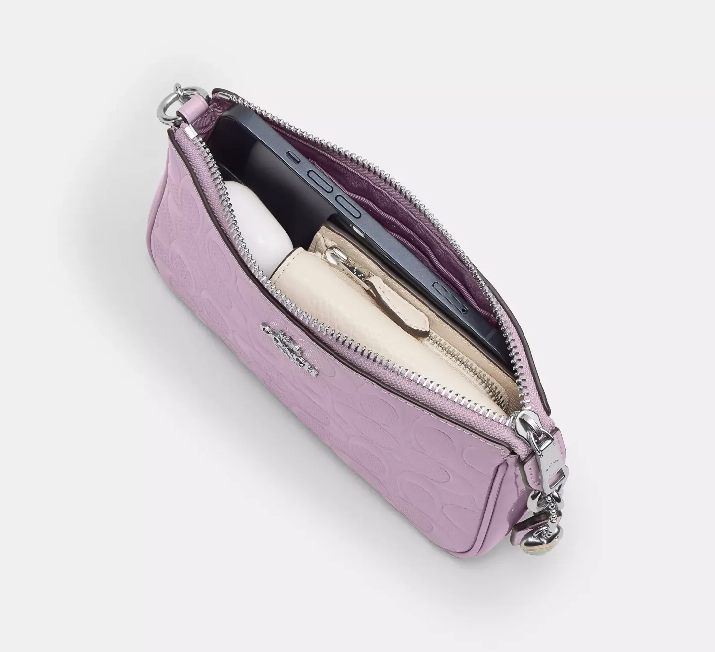  Nolita 19 In Signature Leather With Heart Charm
