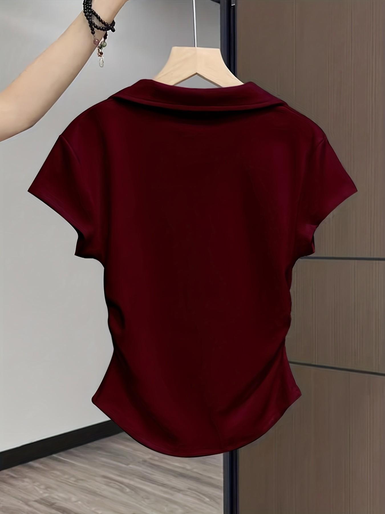 Women's 3 Pack Heart Graphic Polo Shirts, Short Sleeve V Neck Slim Fit Crop Tops, Soft Stretchy Y2K Aesthetic Tees, Casual Going Out Daily Wear for Teens, Juniors & Young Adults