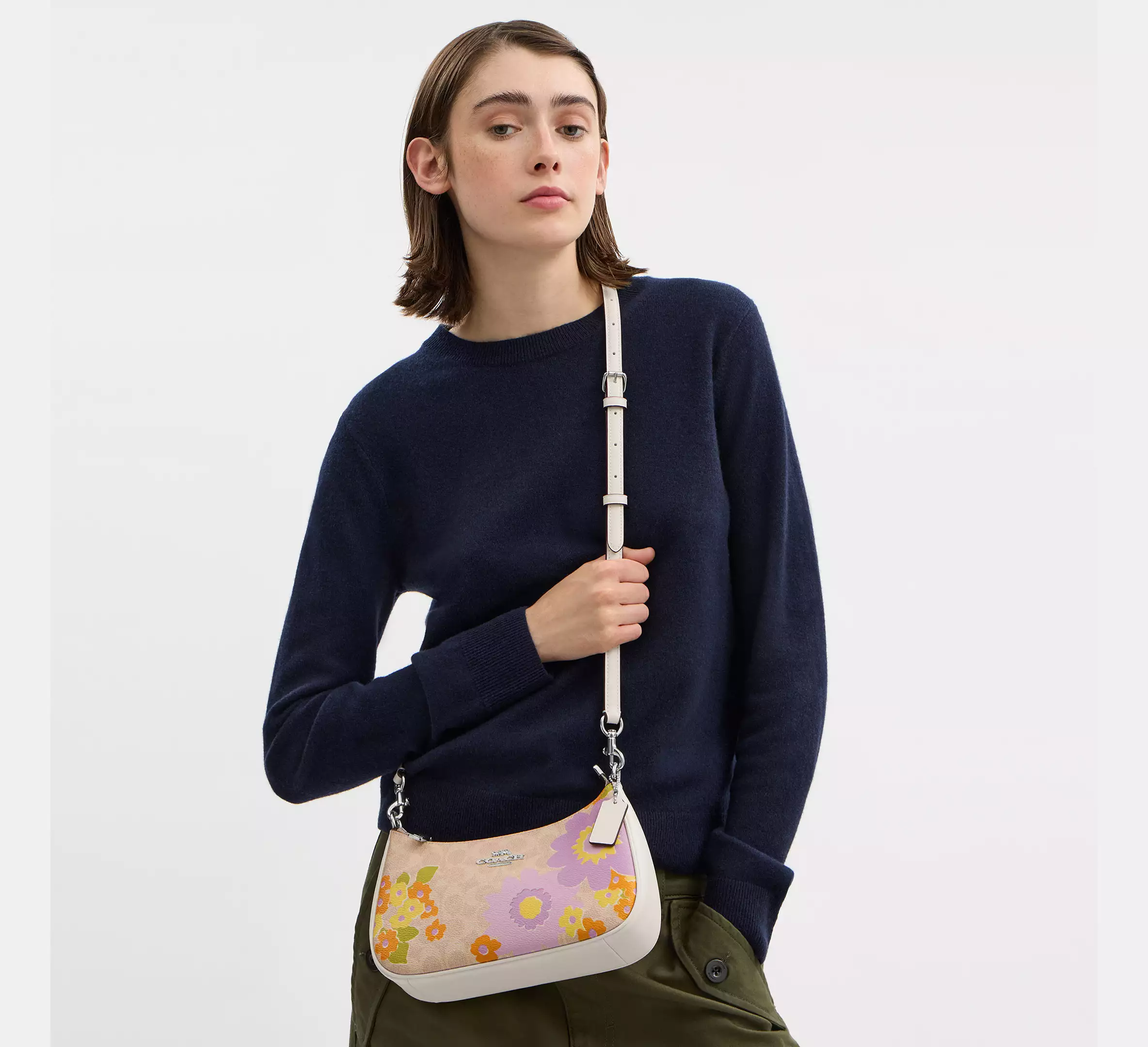 Teri Shoulder Bag In Signature Canvas With Floral Print
