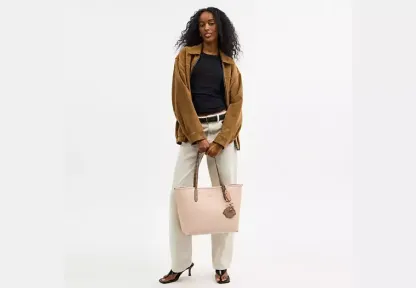 City Tote Bag With Shell Charm
