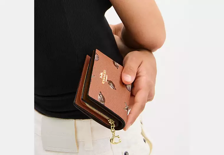Snap Wallet With Shell Print